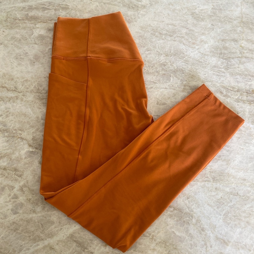 Athleta Salutation Leggings